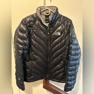 The North face flight series 900 puffer jacket womens size medium